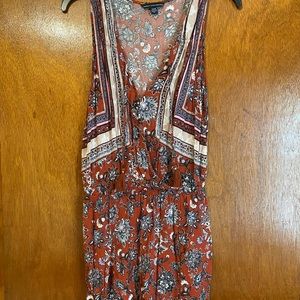 American Eagle Outfitters sleeveless romper. Size: Medium.Gently worn condition